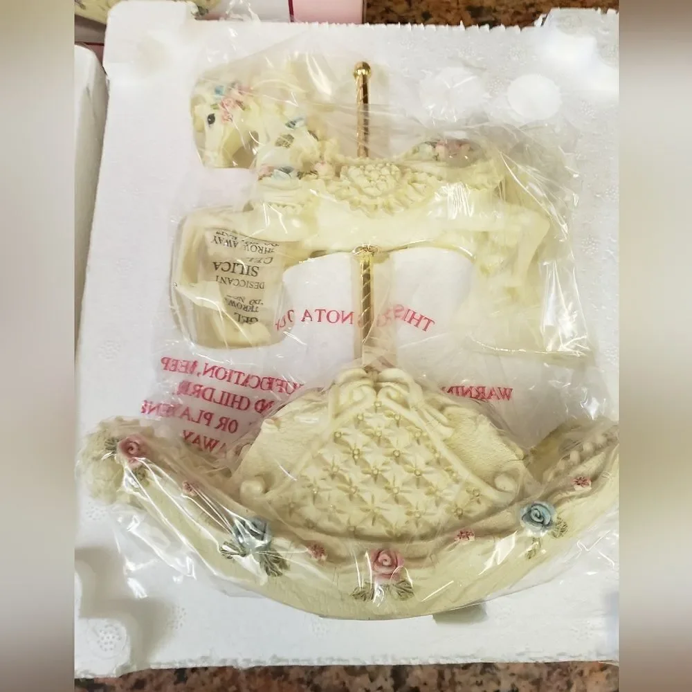 PS Designs Rocking Horse Musicbox - Picture 3 of 5